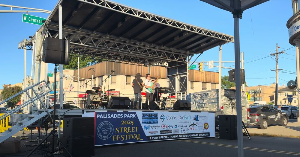 JBL VRX line array speaker system at outdoor street festival stage New Jersey